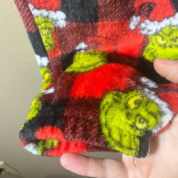 Dr. Seuss Cozy Grinch Santa Hat Holiday Pajama Pants - Red and Green Size Small - Picture 5 of 7